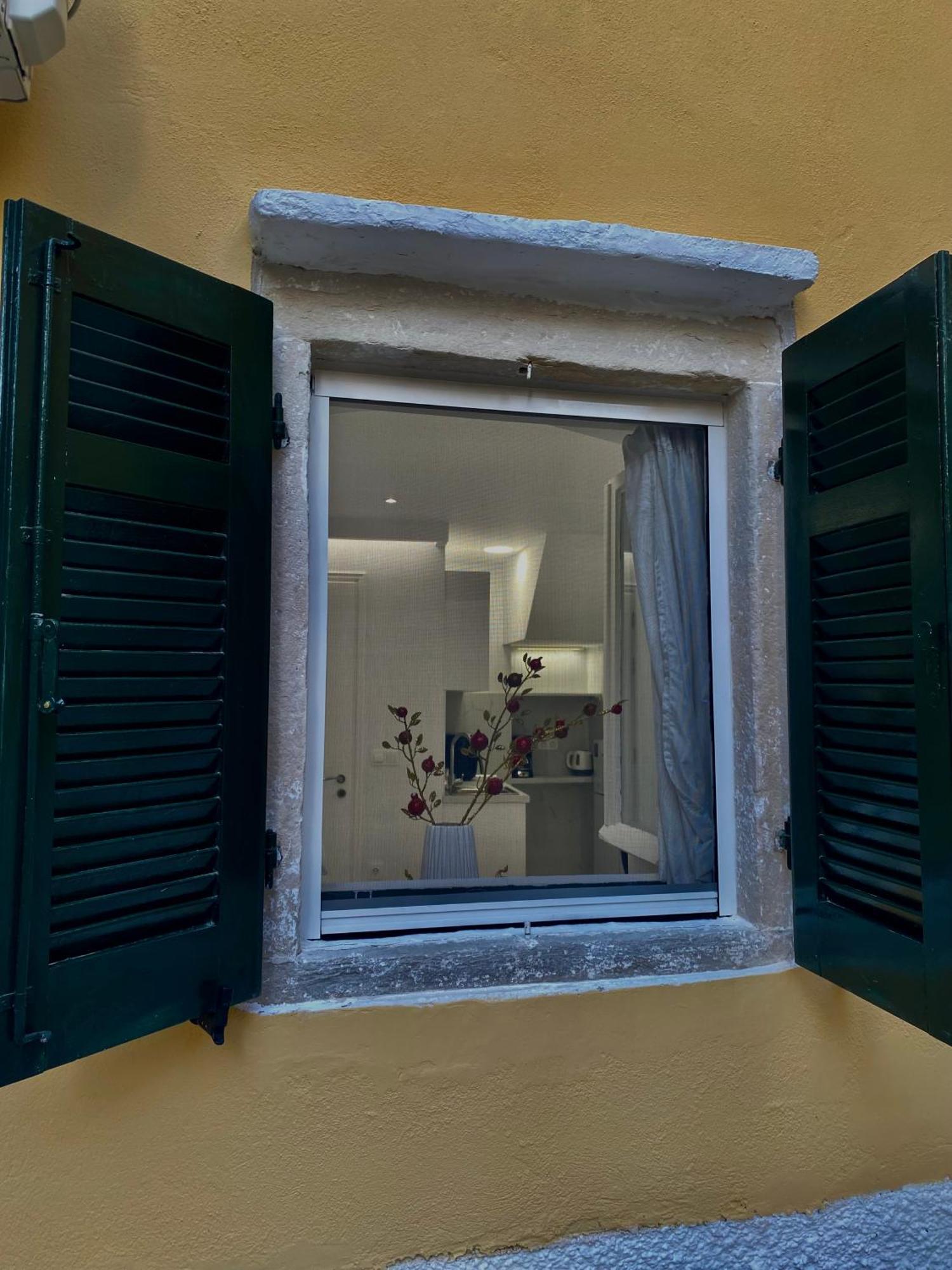 Corfu Port Art Studios Екстер'єр фото