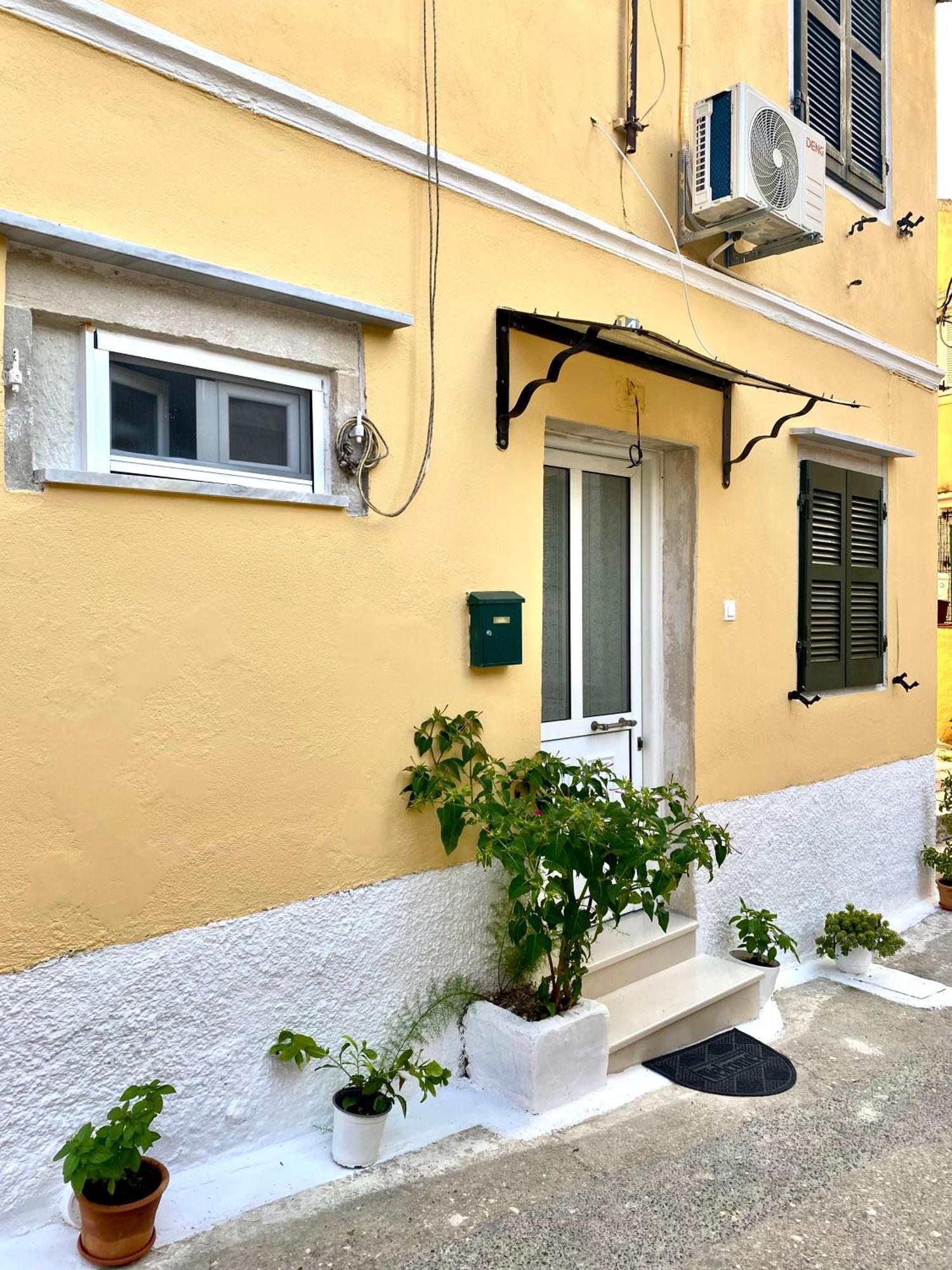 Corfu Port Art Studios Екстер'єр фото